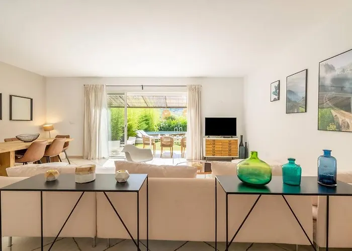 بيت للعطل Just In Cap Canaille كاسيس