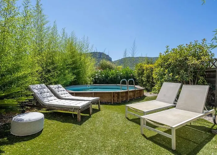 Just In Cap Canaille * كاسيس